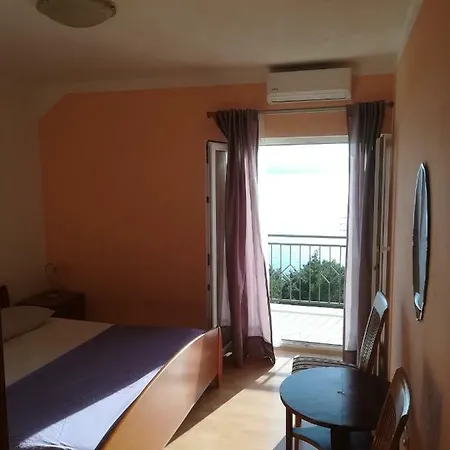 Leo Apartment Brela